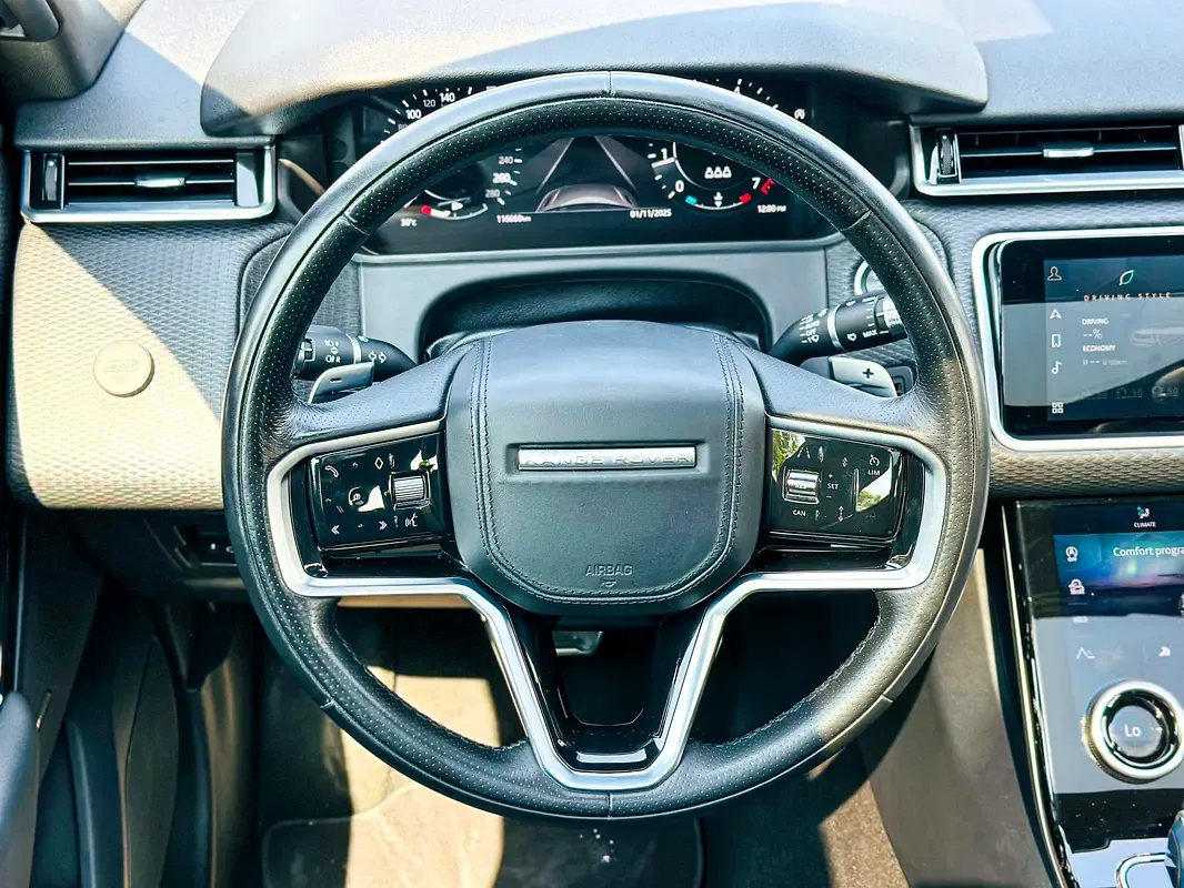 Land Rover Range Rover Velar 2.0 AT AWD (300 حصان) - 10