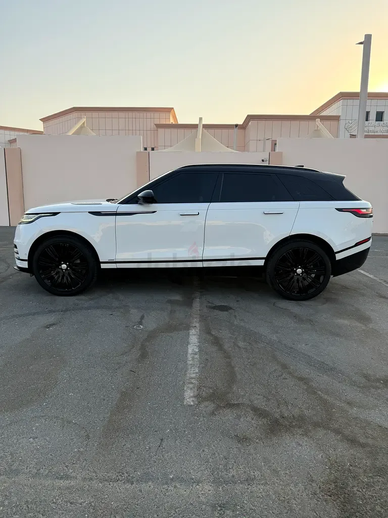 Land Rover Range Rover Velar 2.0 AT AWD (300 hp)