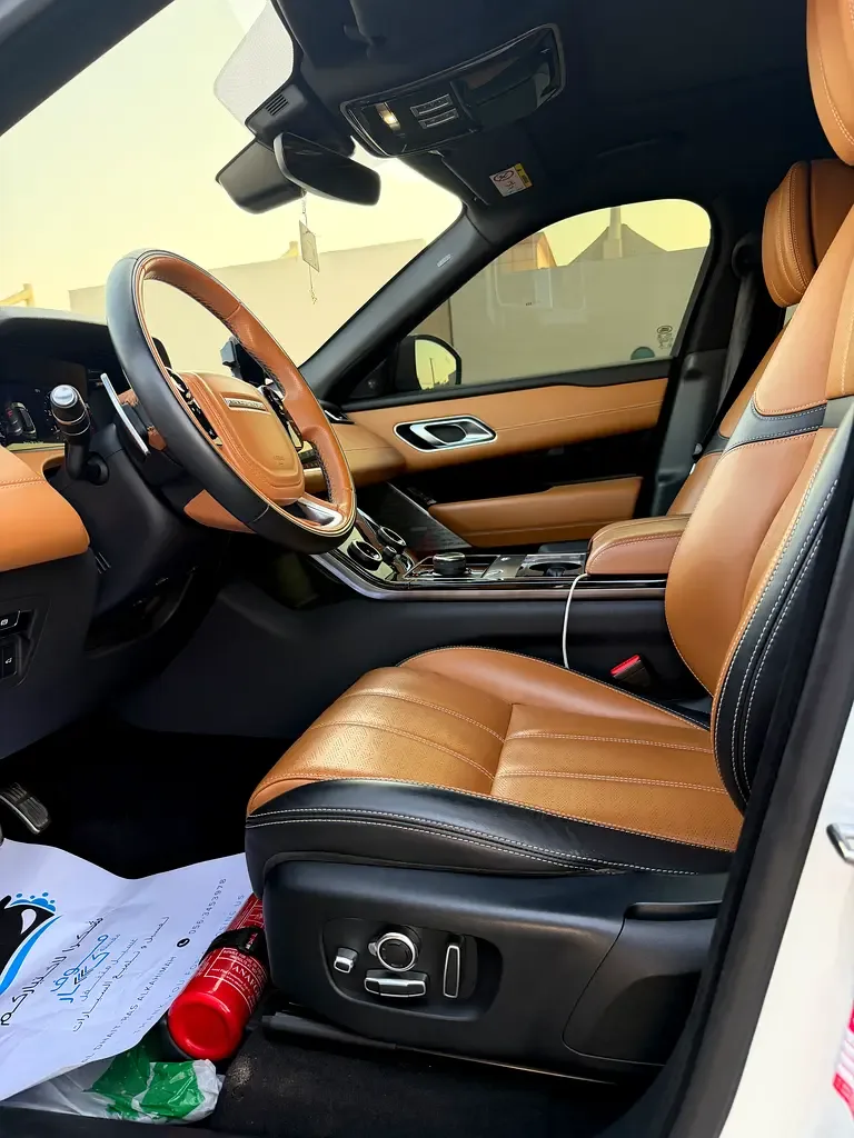 Land Rover Range Rover Velar 2.0 AT AWD (300 hp) - 7