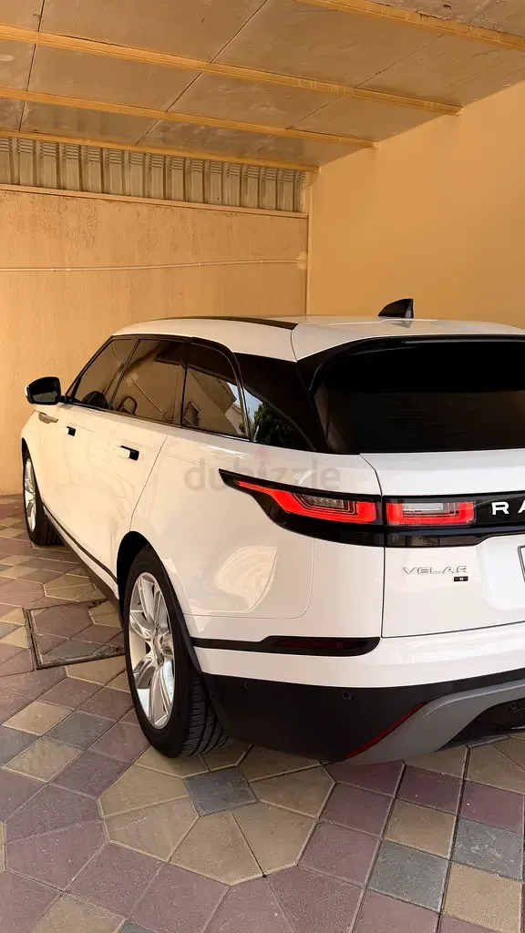 Land Rover Range Rover Velar 2.0 T AT AWD (250 hp)