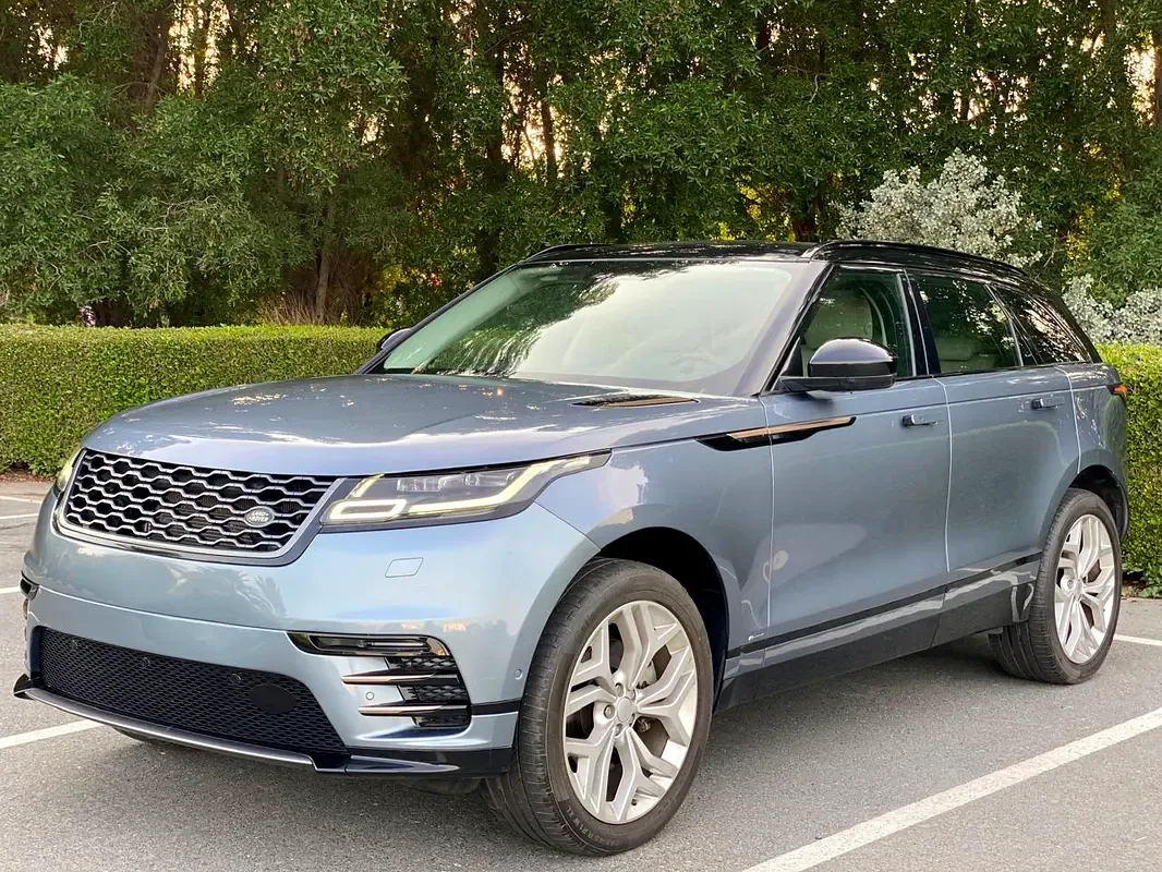 Land Rover Range Rover Velar 2.0 T AT AWD (250 hp)