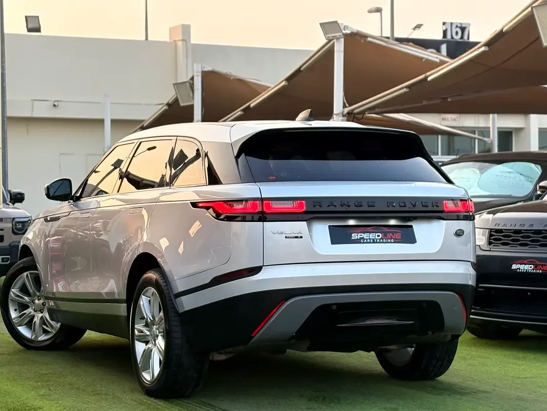 Land Rover Range Rover Velar 2.0 T AT AWD (250 حصان) - 6