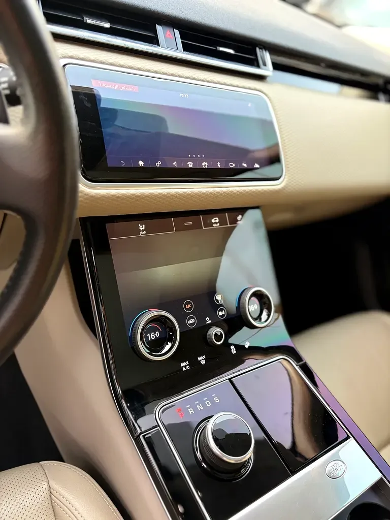Land Rover Range Rover Velar 2.0 T AT AWD (250 حصان) - 7