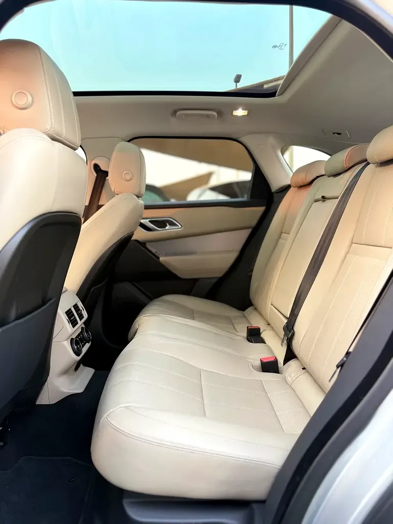 Land Rover Range Rover Velar 2.0 T AT AWD (250 حصان) - 13