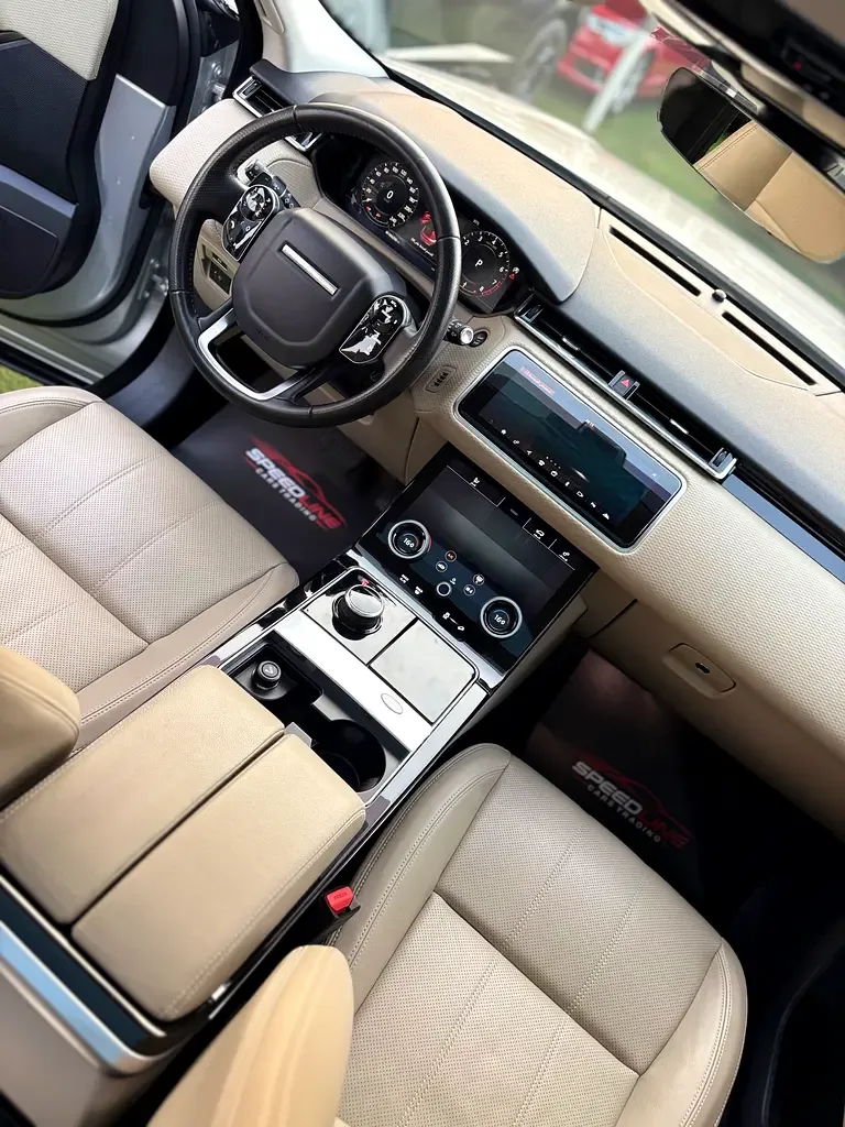 Land Rover Range Rover Velar 2.0 T AT AWD (250 حصان) - 16