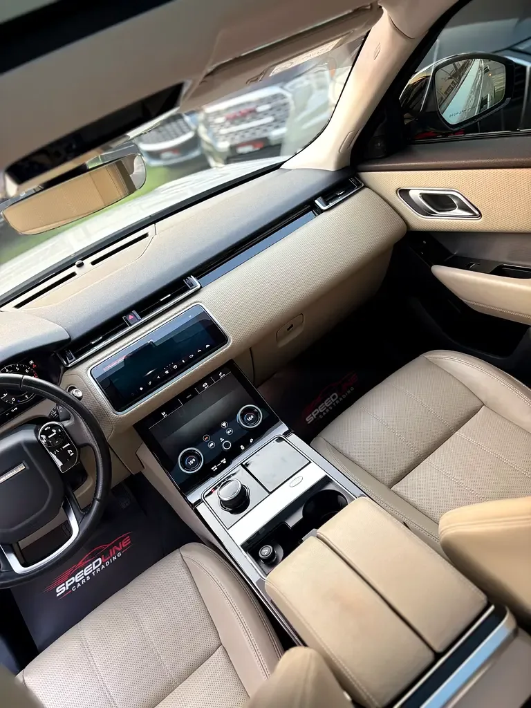 Land Rover Range Rover Velar 2.0 T AT AWD (250 حصان) - 17