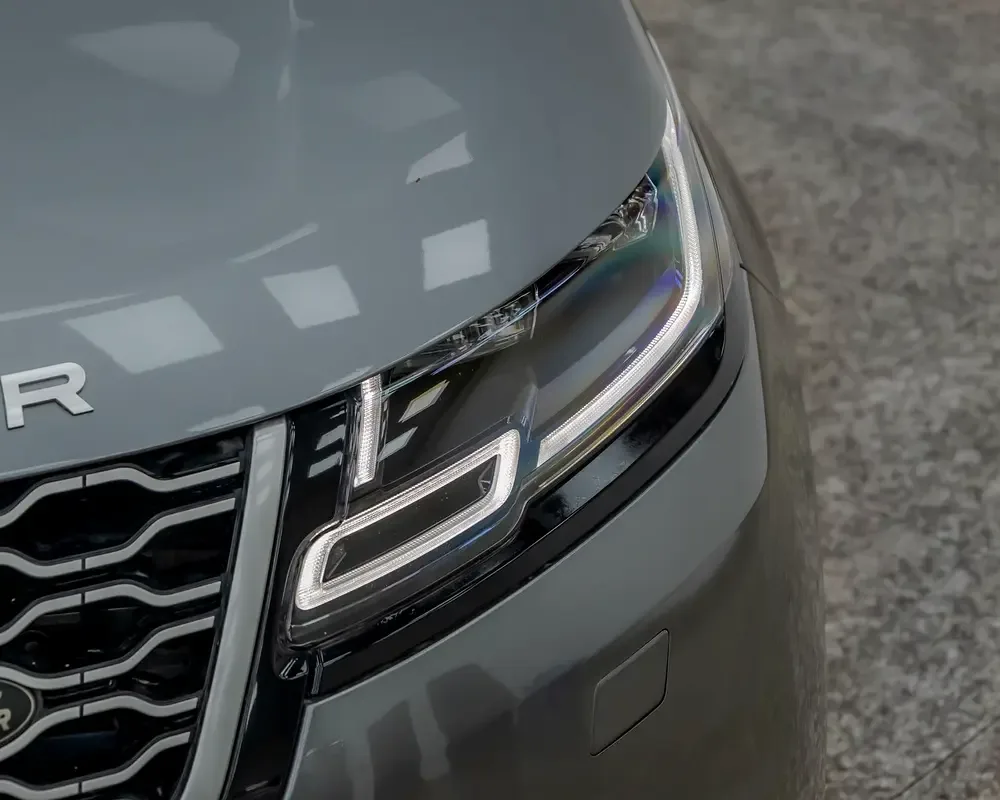 Land Rover Range Rover Velar 2.0 T AT AWD (250 hp) - 5
