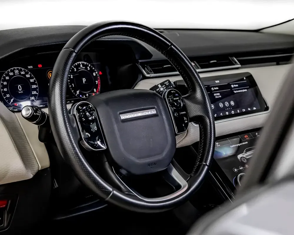 Land Rover Range Rover Velar 2.0 T AT AWD (250 hp) - 10