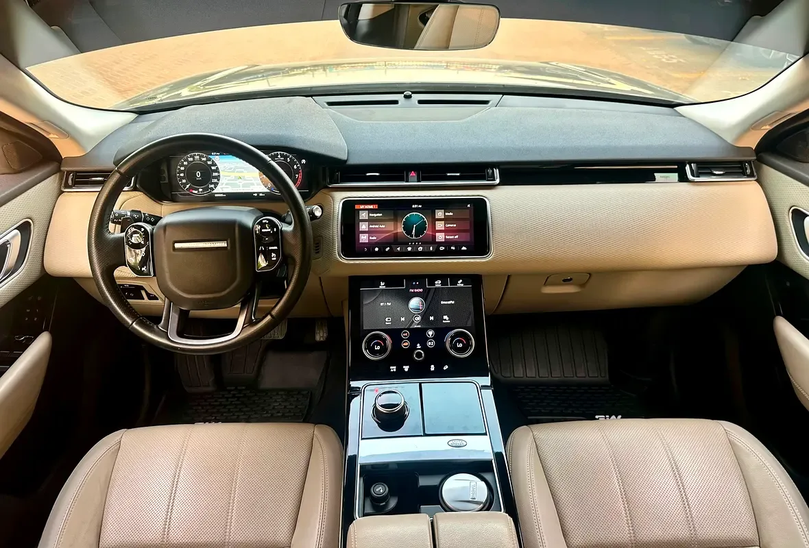 Land Rover Range Rover Velar 2.0 T AT AWD (250 حصان) - 7