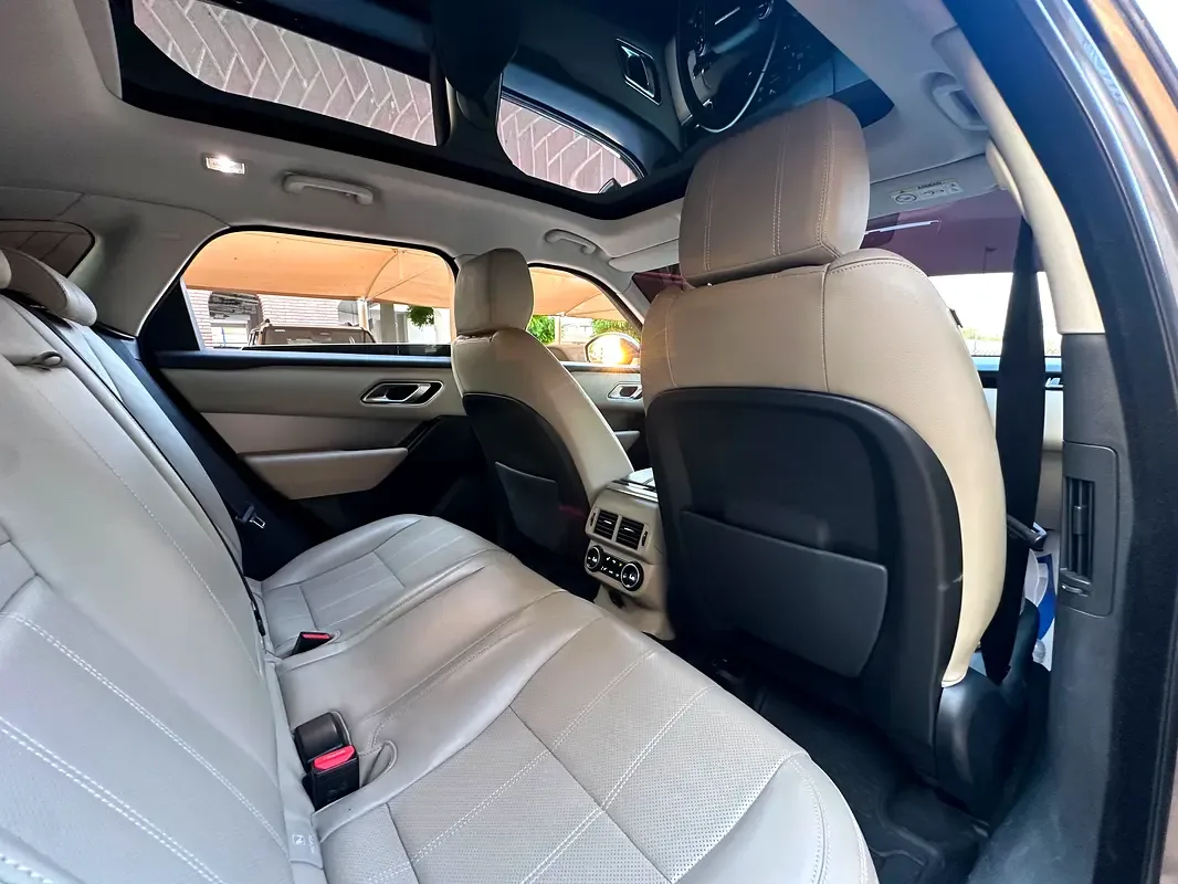 Land Rover Range Rover Velar 2.0 T AT AWD (250 حصان) - 9