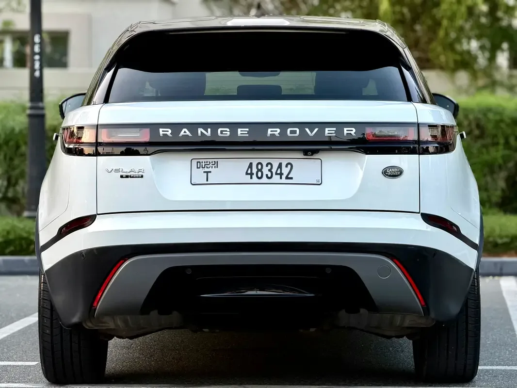 Land Rover Range Rover Velar 2.0 T AT AWD (250 حصان) - 9