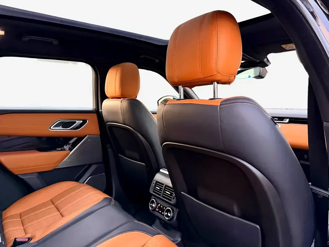 Land Rover Range Rover Velar 2.0 T AT AWD (250 hp) - 19
