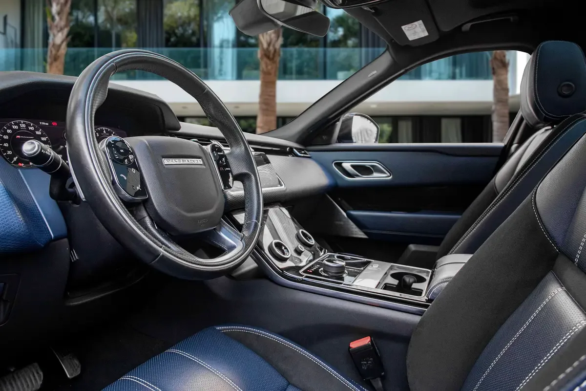 Land Rover Range Rover Velar 2.0 T AT AWD (250 hp) - 9