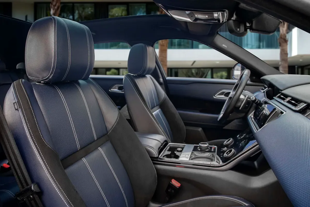 Land Rover Range Rover Velar 2.0 T AT AWD (250 hp) - 11