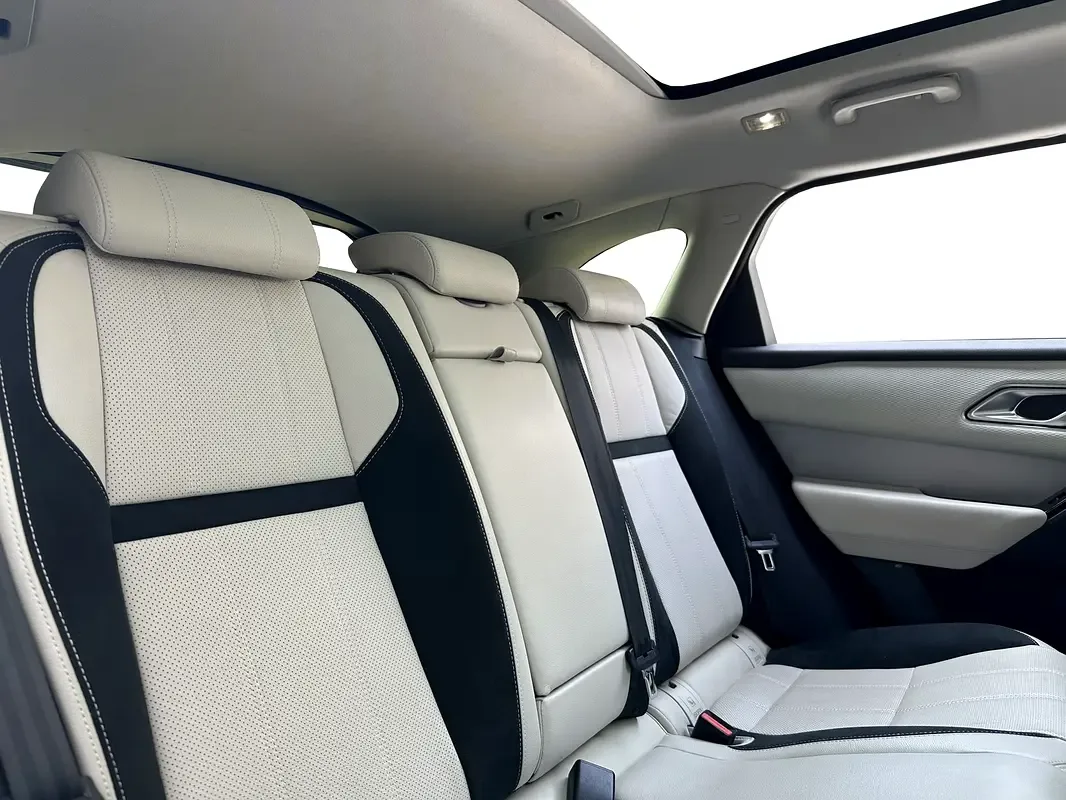 Land Rover Range Rover Velar 2.0 T AT AWD (250 hp) - 10