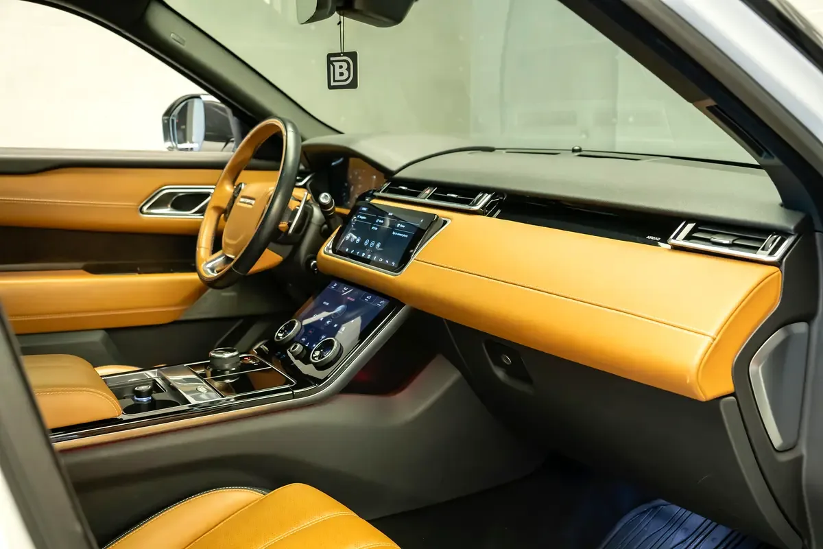 Land Rover Range Rover Velar 3.0 V6 AT AWD (340 حصان) - 13
