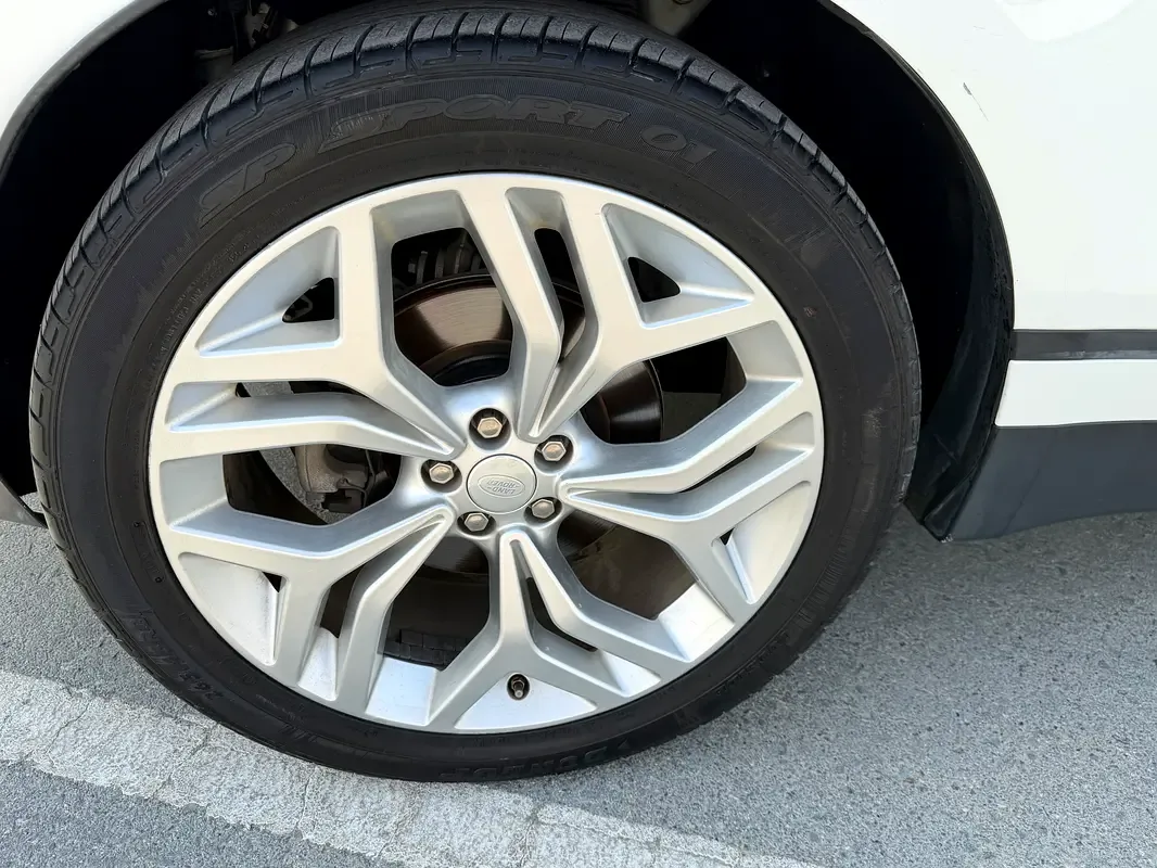 Land Rover Range Rover Velar 3.0 V6 AT AWD (380 حصان) - 4