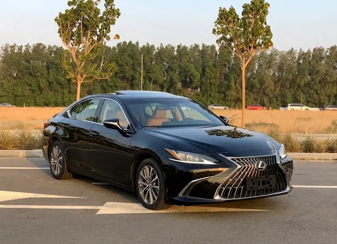 Lexus ES 2.5 CVT (218 hp)
