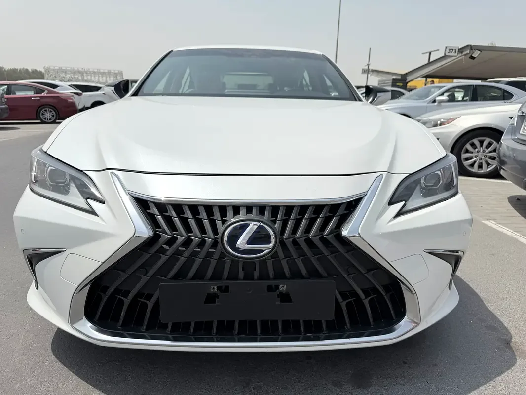 Lexus ES 2.5 CVT (218 hp)