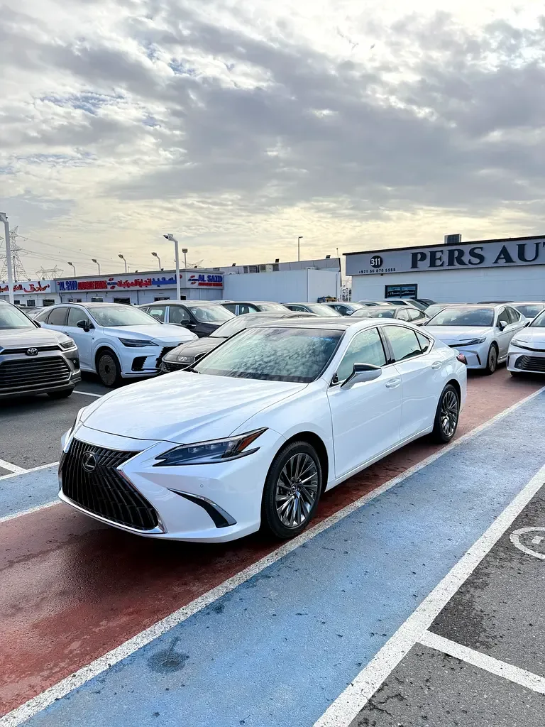 Lexus ES 2.5 CVT (218 hp)