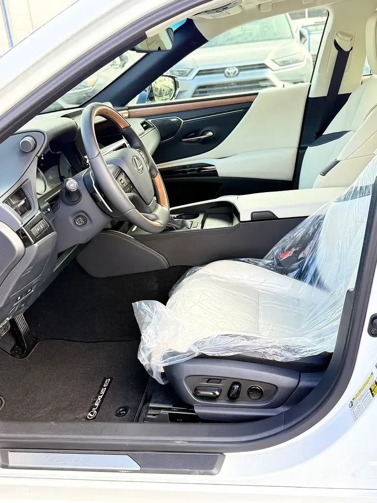 Lexus ES 2.5 CVT (218 hp) - 7