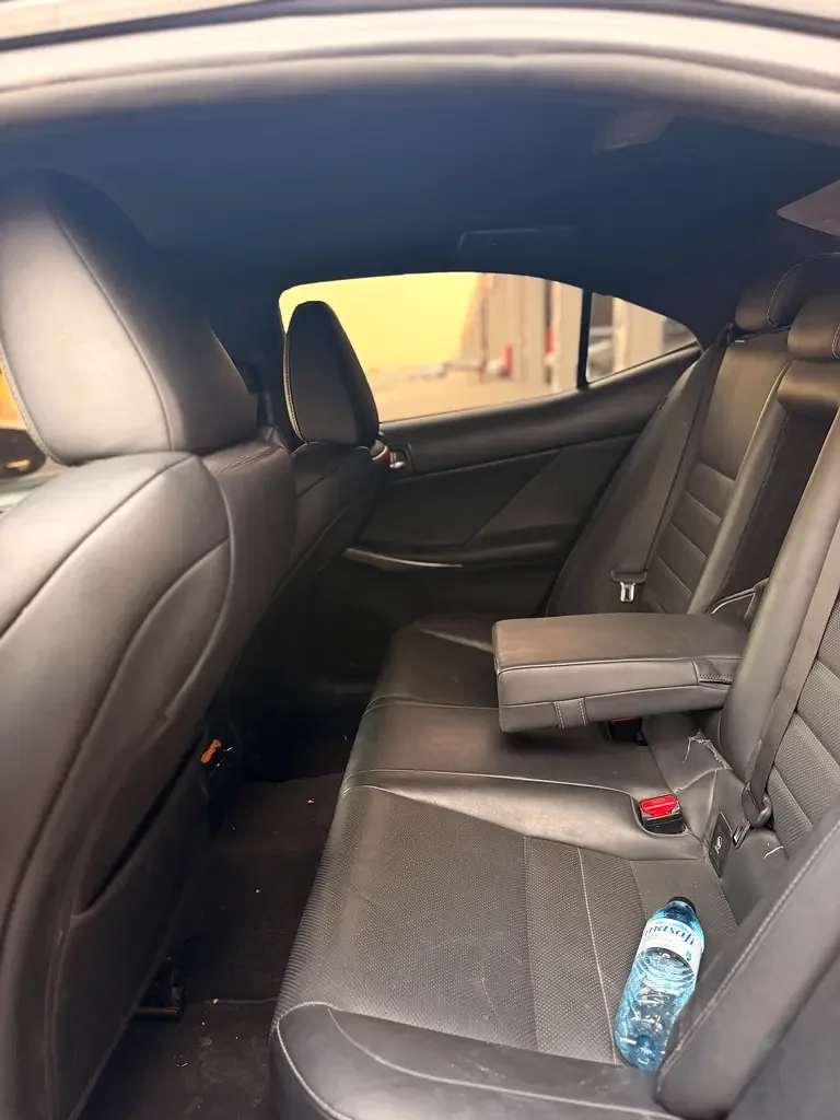 Lexus ES 250 AT (184 hp) - 10