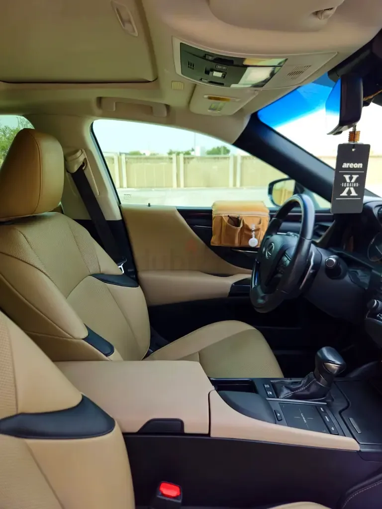 Lexus ES 300h CVT (218 hp) - 3