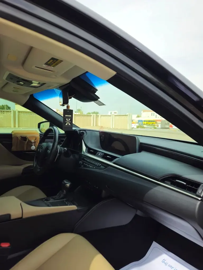Lexus ES 300h CVT (218 hp) - 7