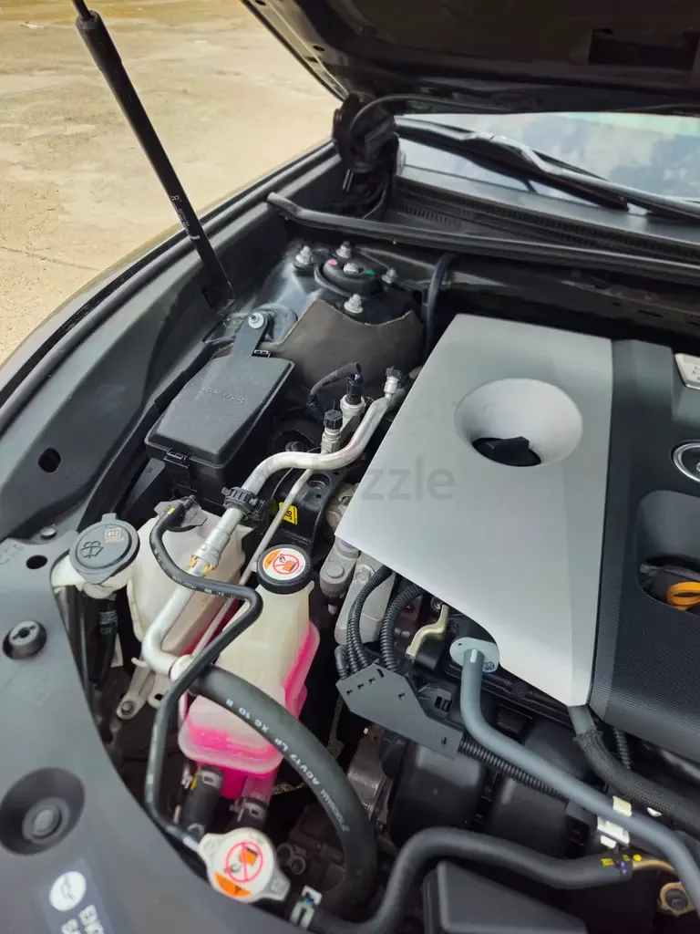 Lexus ES 300h CVT (218 hp) - 19