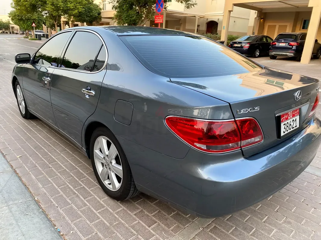 Lexus ES 3.3 AT (228 hp)
