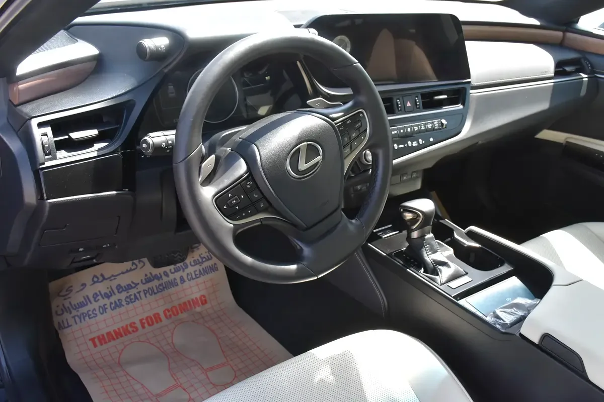 Lexus ES 3.5 AT (249 hp) - 10