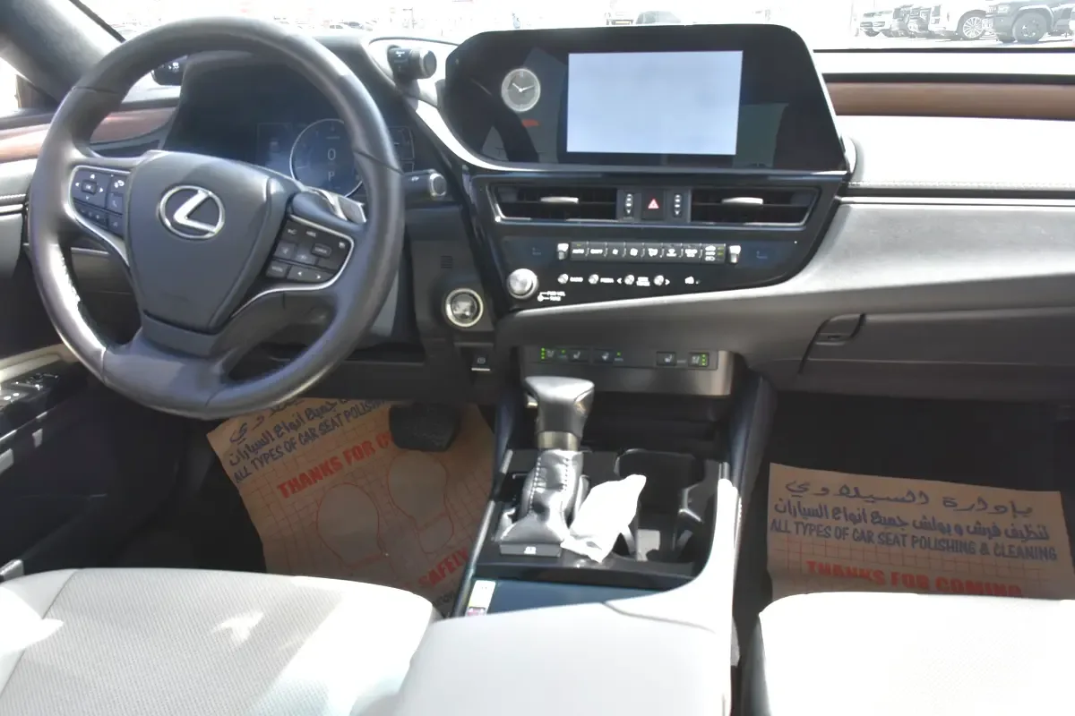 Lexus ES 3.5 AT (249 hp) - 12