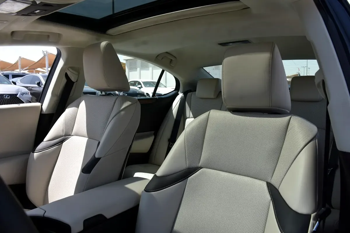 Lexus ES 3.5 AT (249 hp) - 13