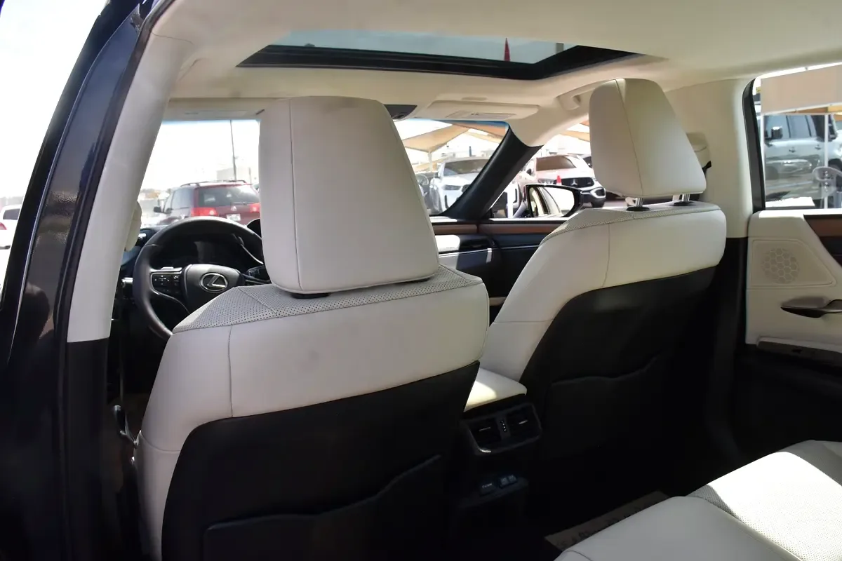 Lexus ES 3.5 AT (249 hp) - 14