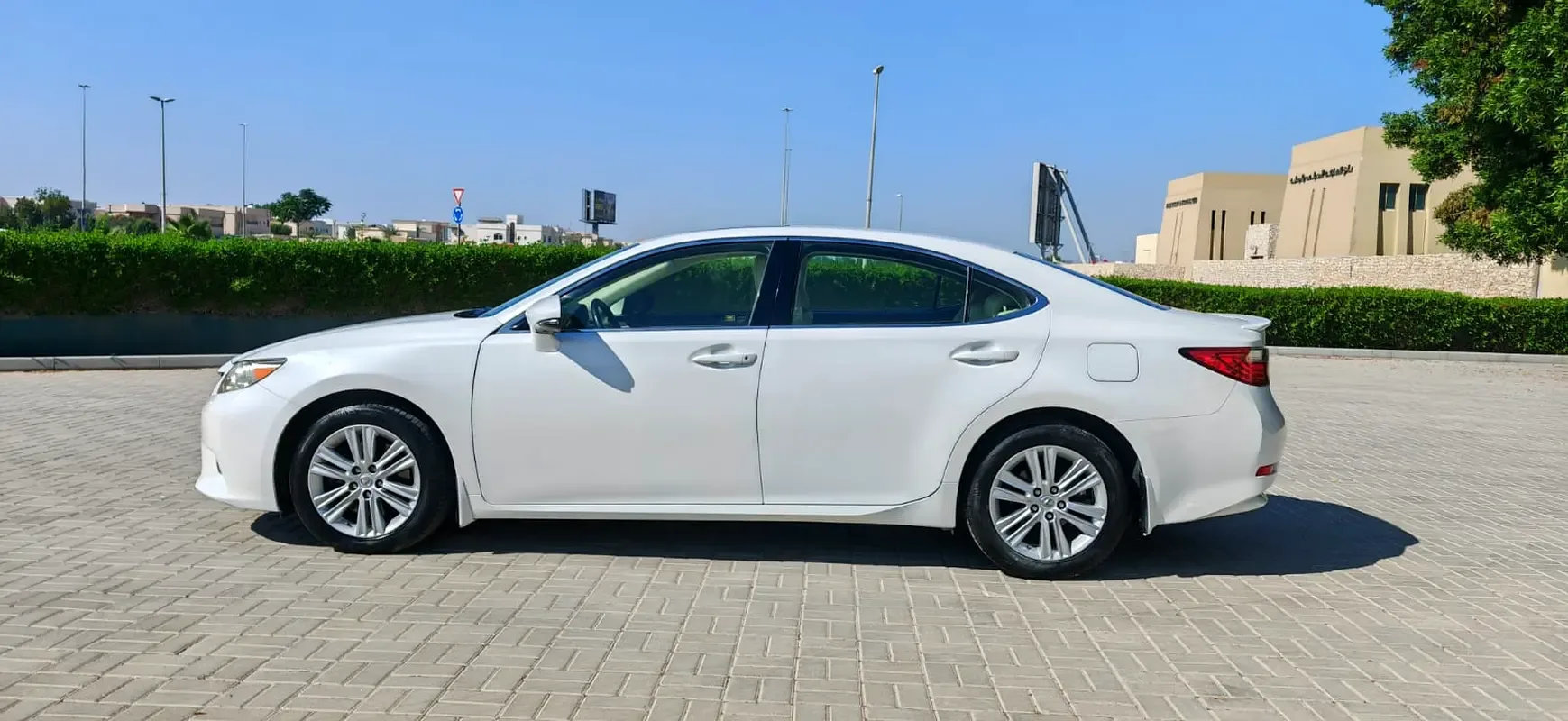 Lexus ES 350 AT (249 hp) - 4