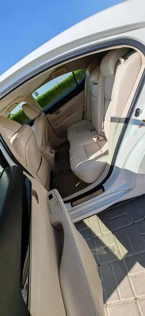 Lexus ES 350 AT (249 hp) - 19