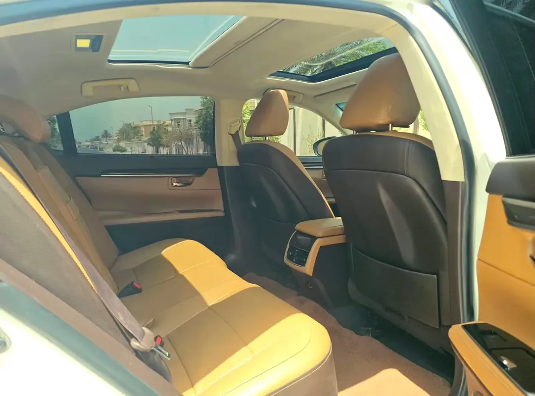 Lexus ES 350 AT (249 hp) - 3