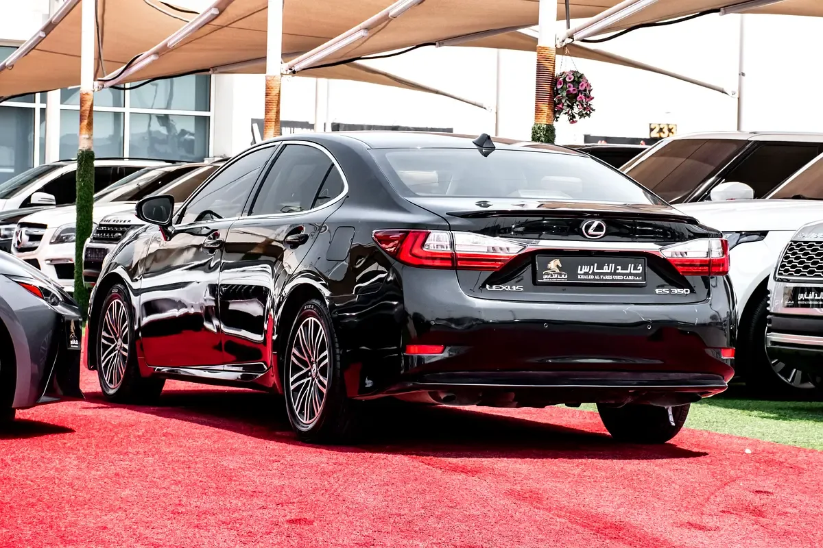 Lexus ES 350 AT (249 حصان) - 13