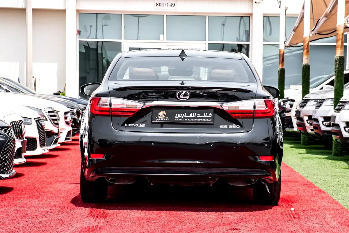 Lexus ES 350 AT (249 حصان) - 17
