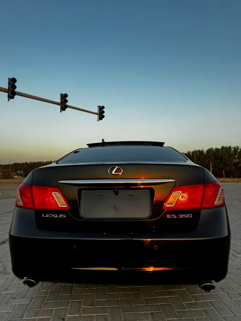 Lexus ES 350 AT (277 حصان) - 2