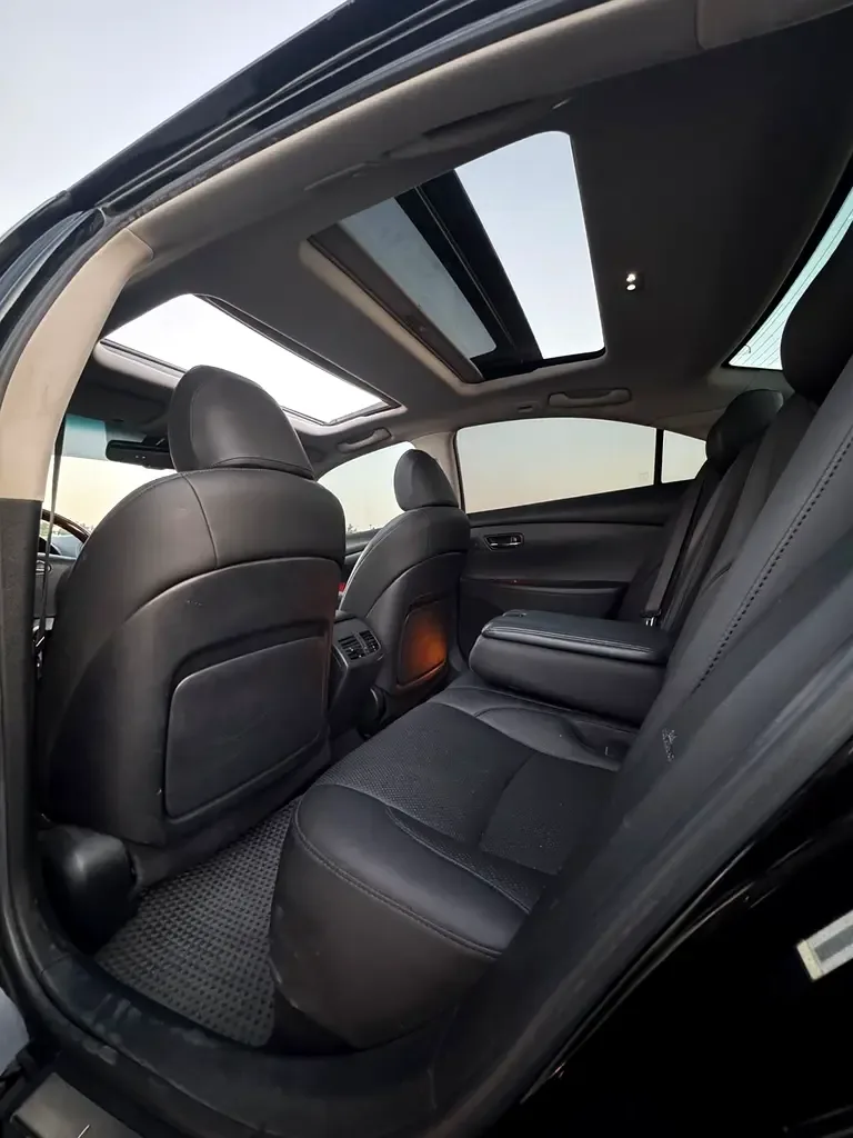 Lexus ES 350 AT (277 حصان) - 12