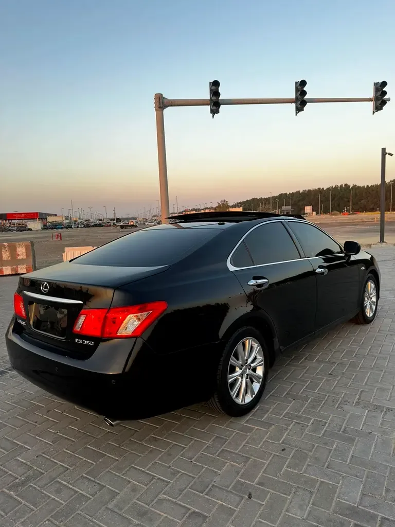 Lexus ES 350 AT (277 حصان) - 17
