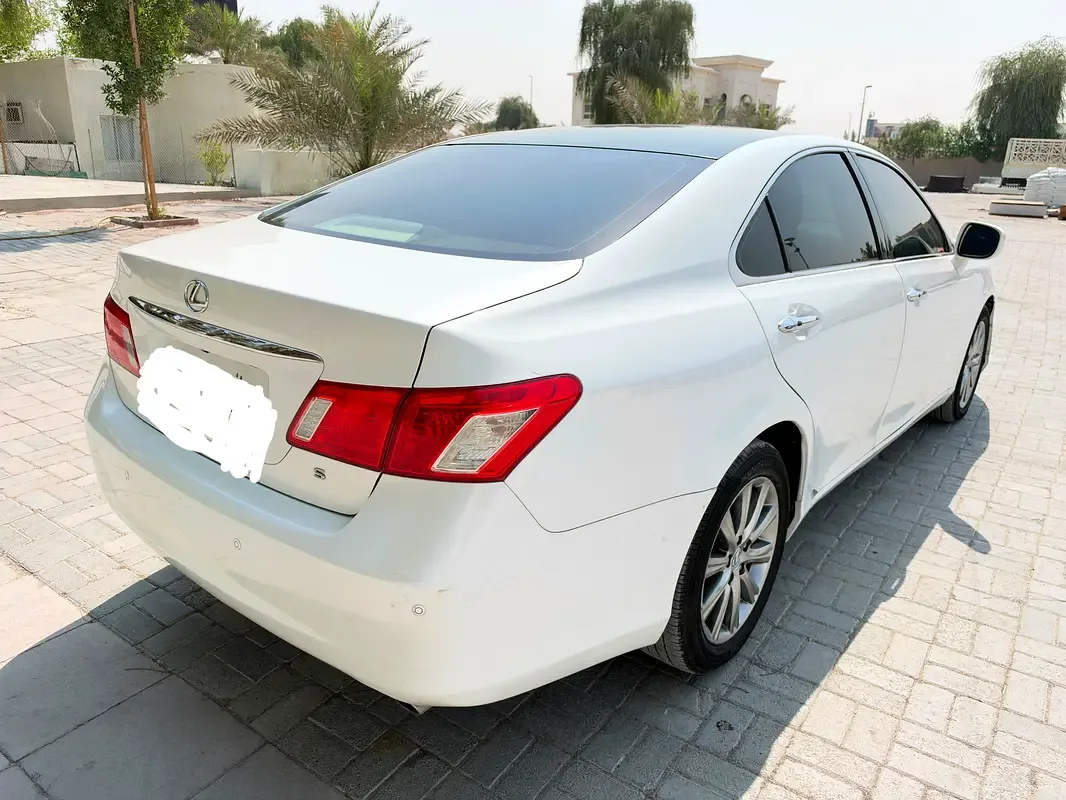 Lexus ES 350 AT (277 حصان)