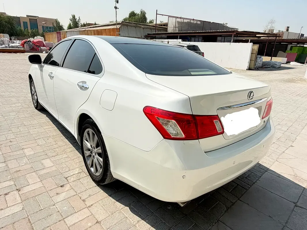 Lexus ES 350 AT (277 حصان) - 4