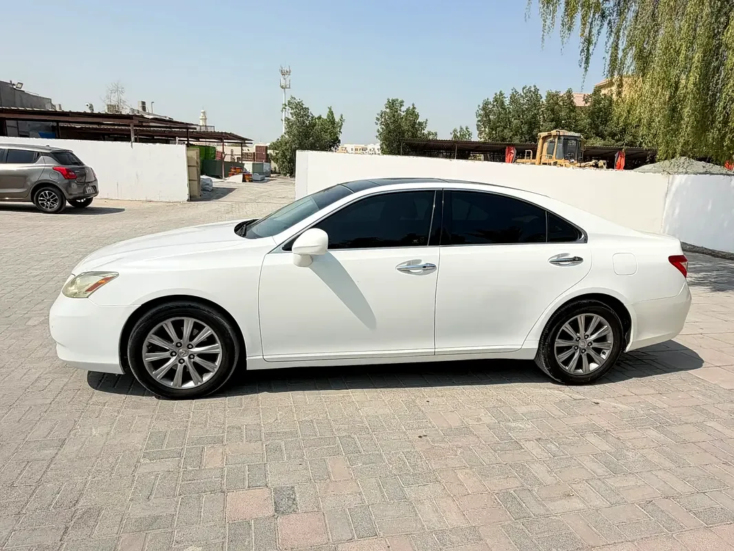 Lexus ES 350 AT (277 حصان) - 16