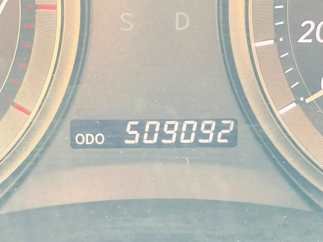 Lexus ES 350 AT (277 حصان) - 17