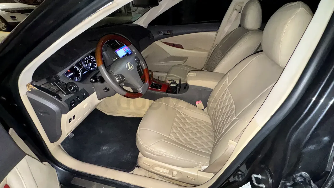 Lexus ES 350 AT (277 حصان) - 4
