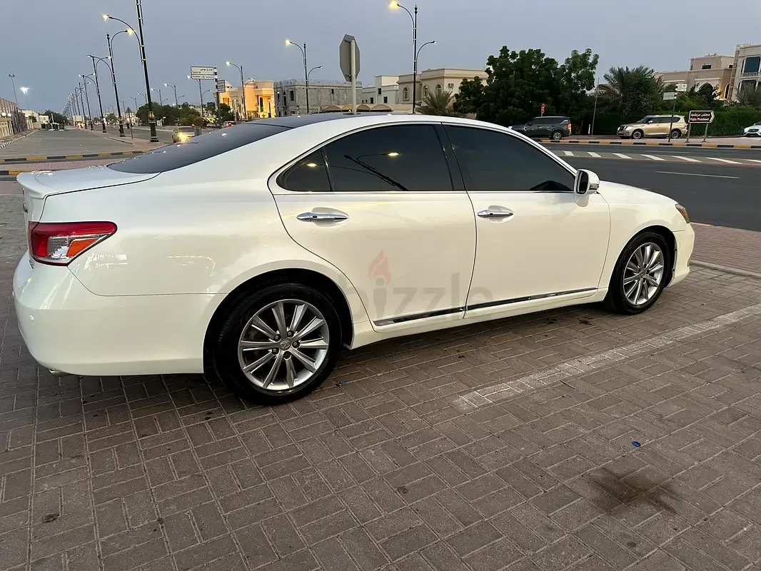 Lexus ES 350 AT (277 حصان) - 4