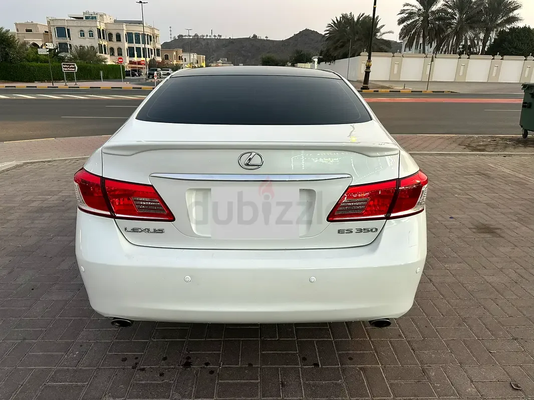 Lexus ES 350 AT (277 حصان) - 3