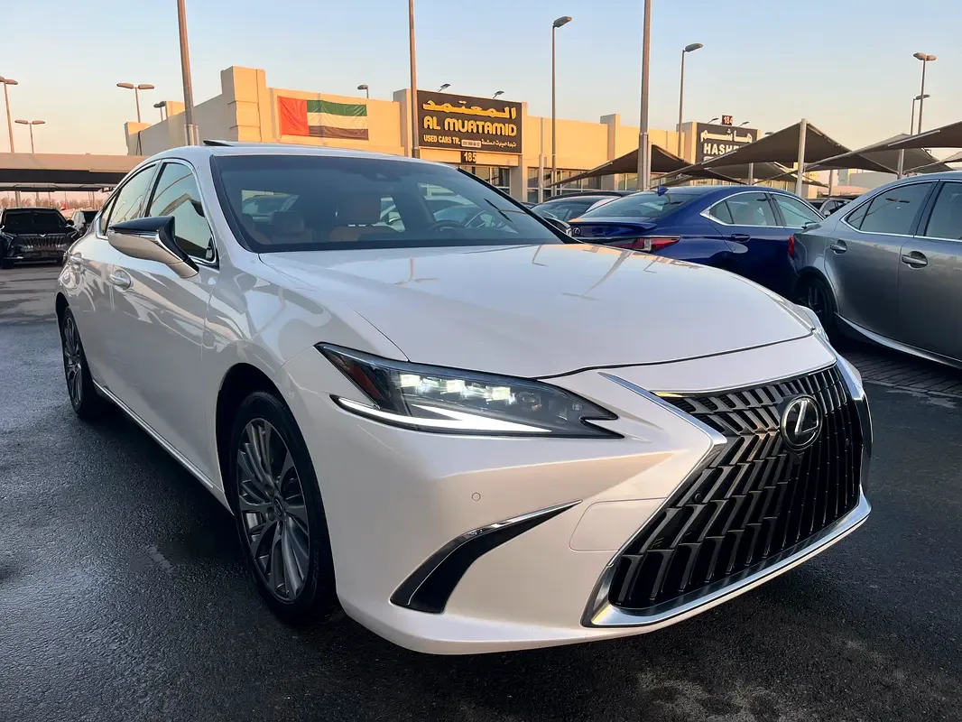 Lexus ES 350 AT (306 hp)